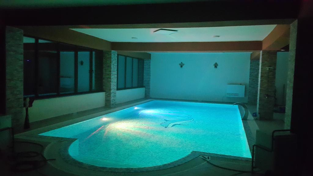 Pensiunea Dracula & Spa Căpăţîneni-Ungureni Dış mekan fotoğraf