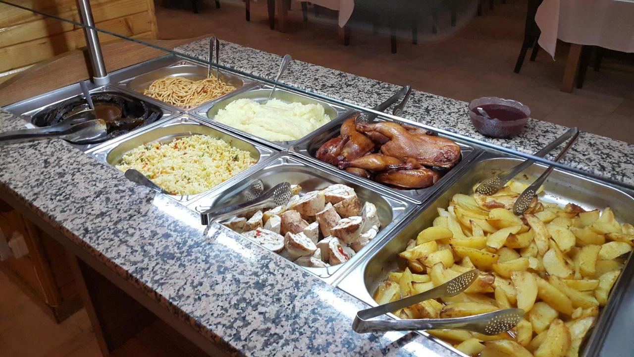 Pensiunea Dracula & Spa Căpăţîneni-Ungureni Dış mekan fotoğraf